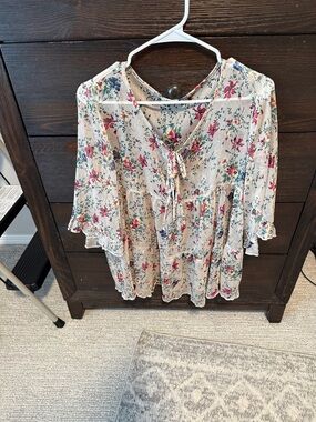 Floral Tie-Front Peasant Blouse in Cream